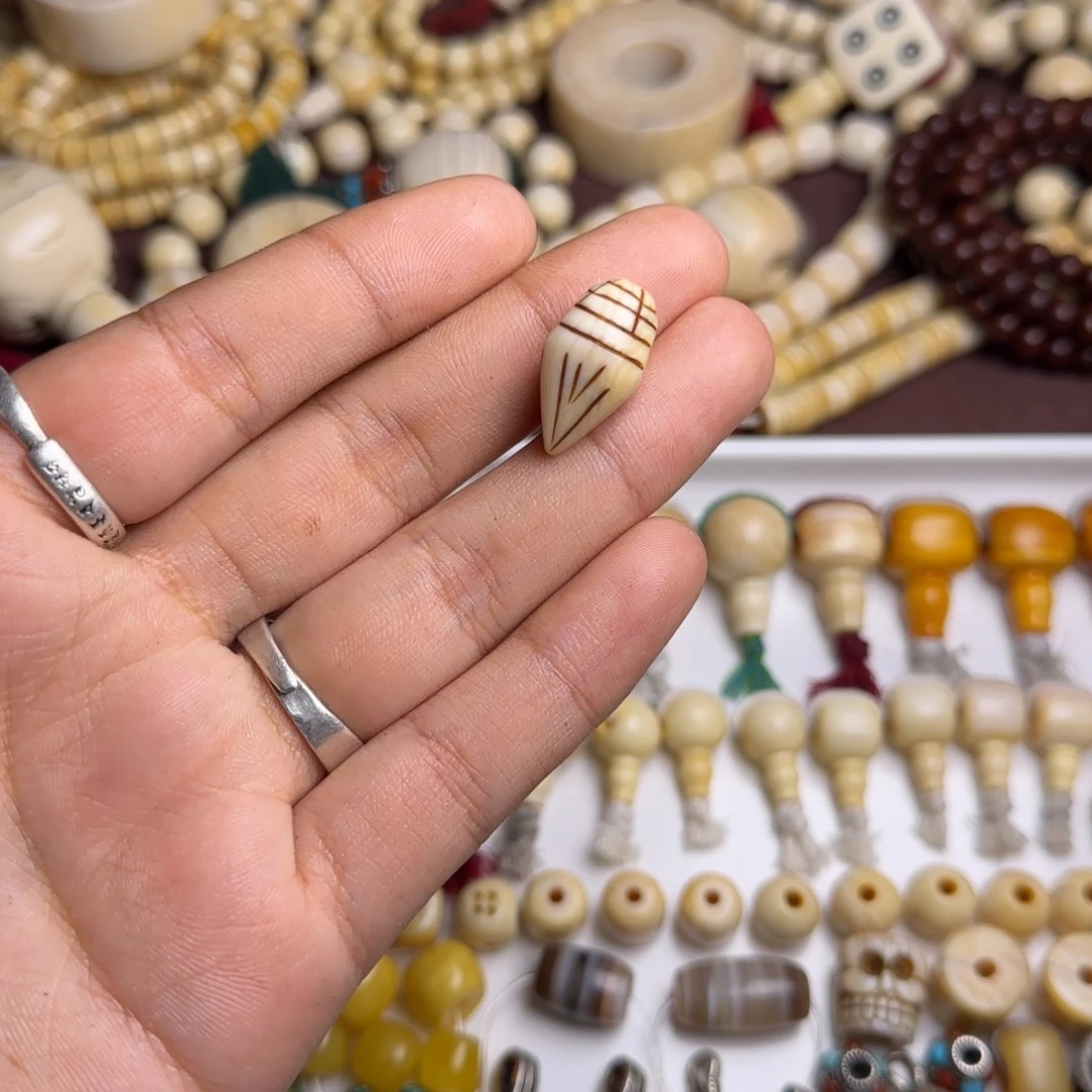 9****菩提籽类藏传老高级白小元素