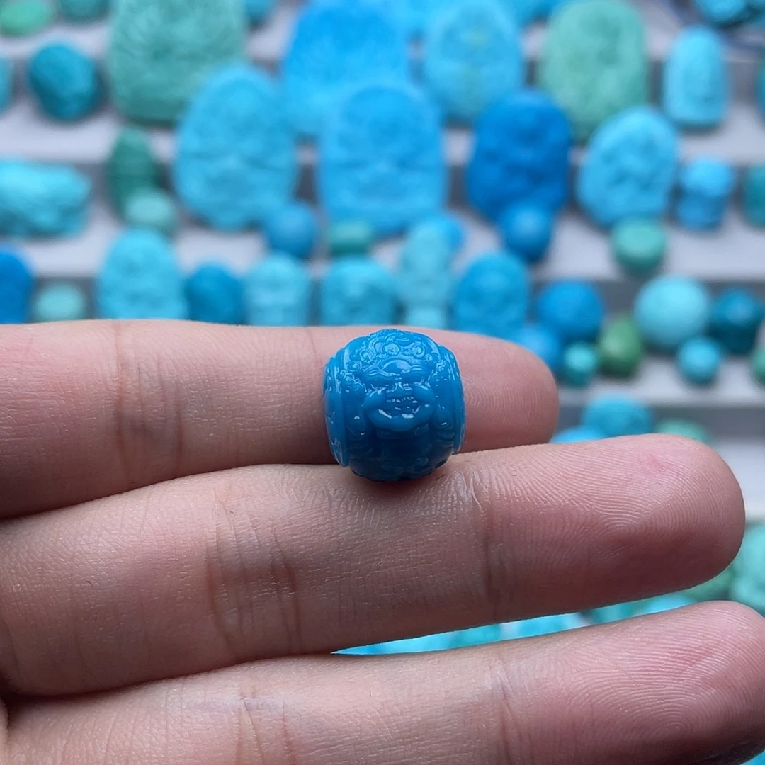 绿松石未镶嵌珠宝奇石