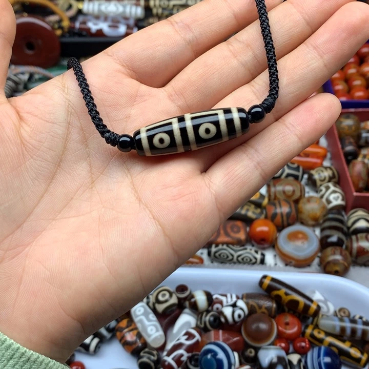 玛瑙/玉髓未镶嵌吊坠(赠链)