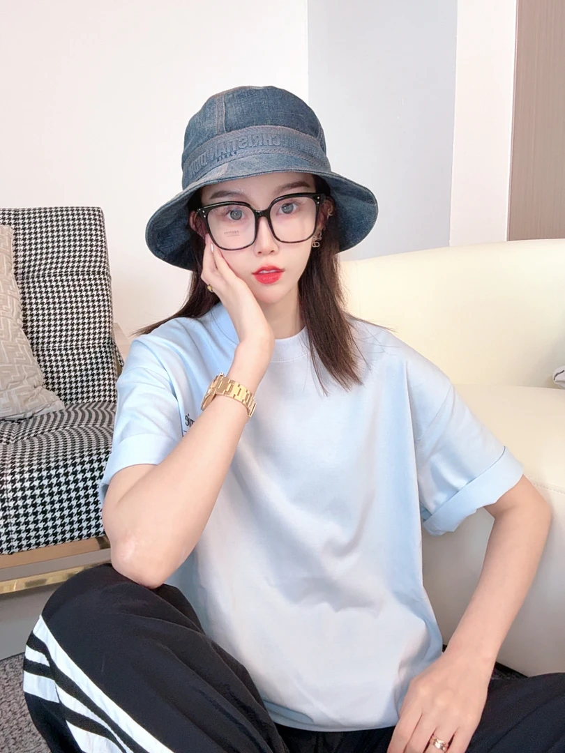 王哈哈女装-【百搭主义】春夏季新款欧货经典纯色大牌印花短袖T恤