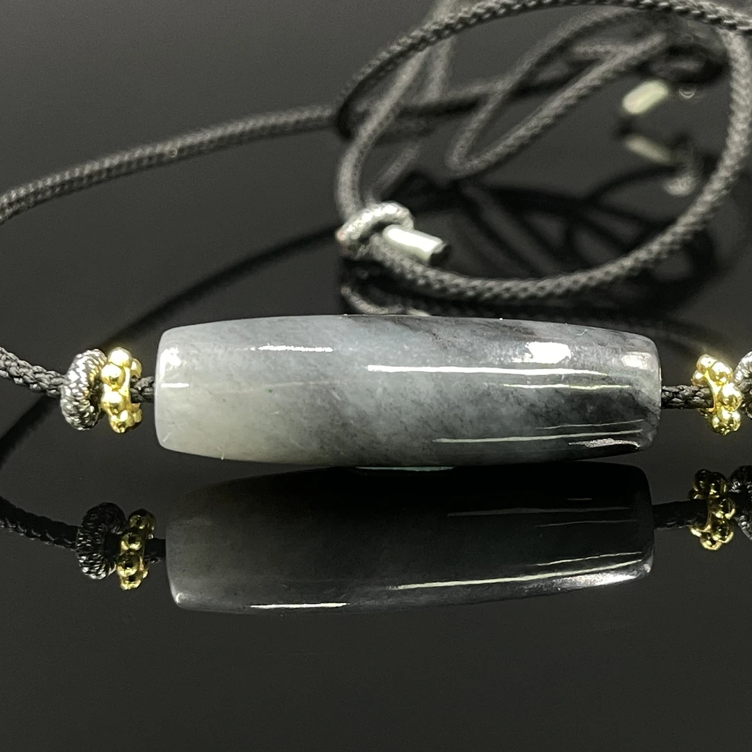 0104GY8611和田玉挂件