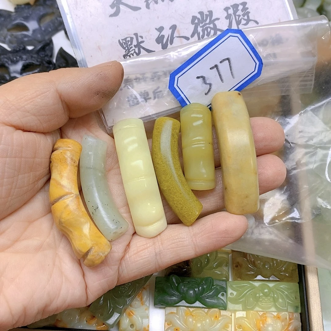 蛇纹石玉颈饰未镶嵌377