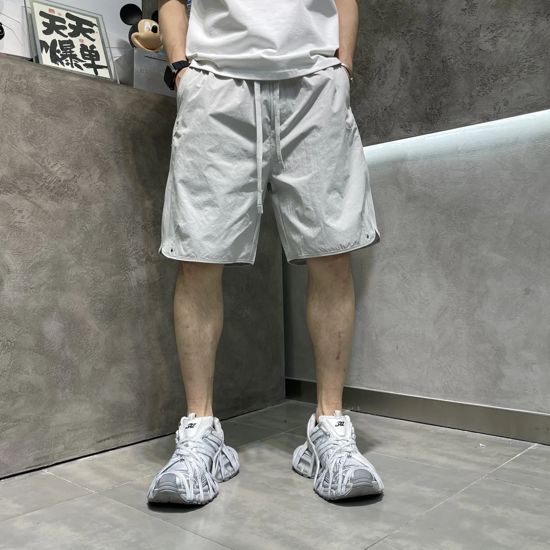 夏季沙滩短裤速干薄款宽松外穿休闲百搭男士运动纯色时尚直筒