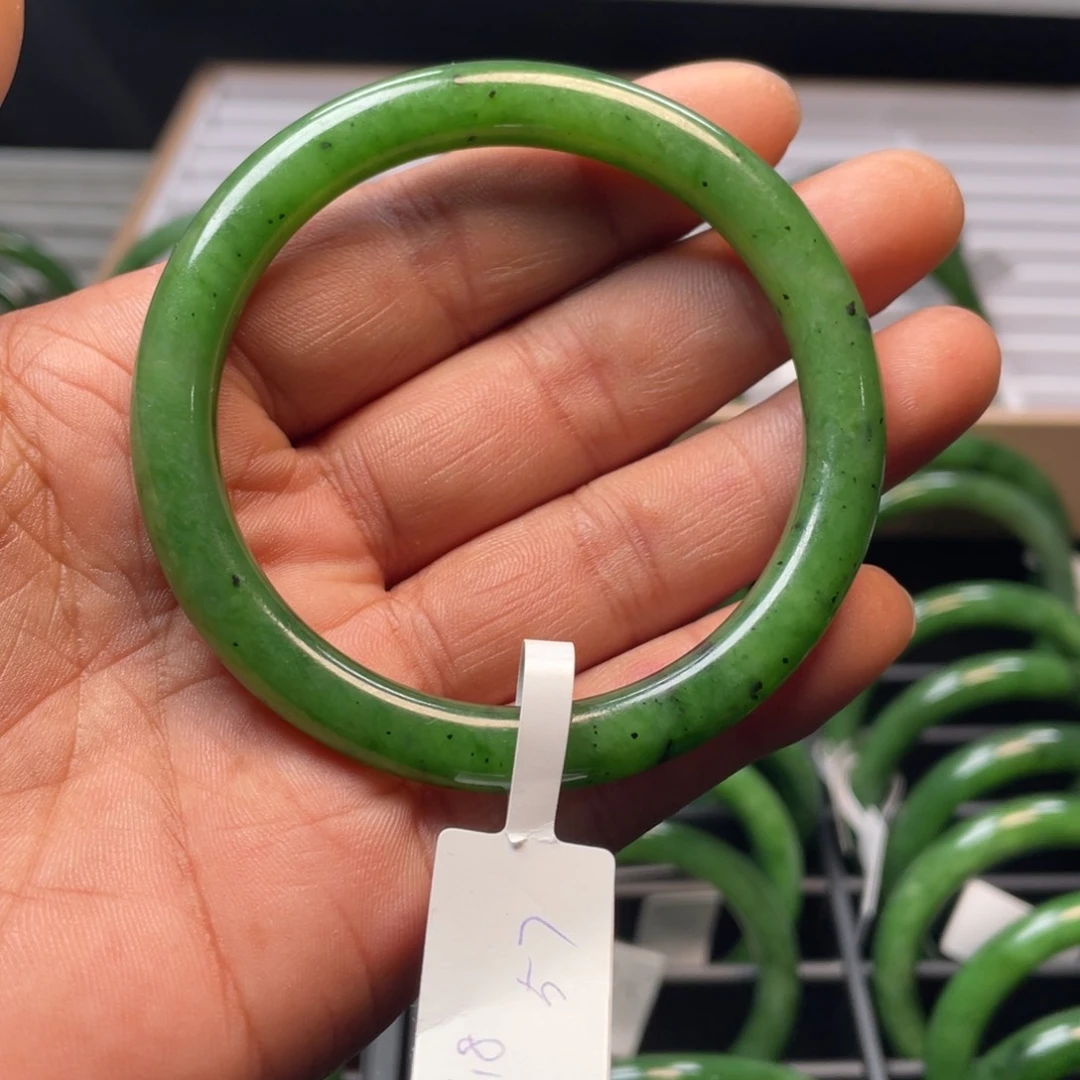 和田玉（碧玉）手镯未镶嵌