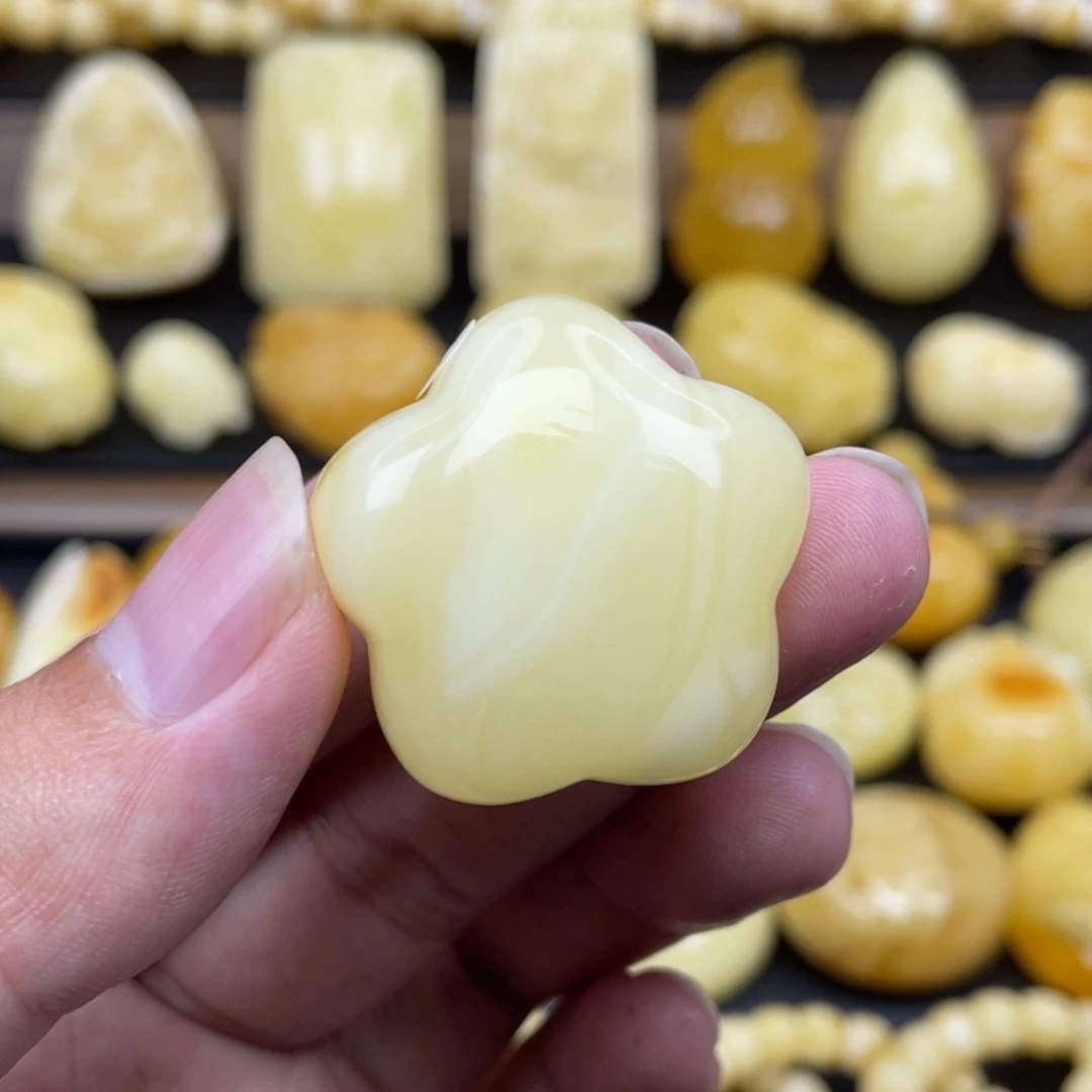 琥珀未镶嵌裸石琥珀蜜蜡