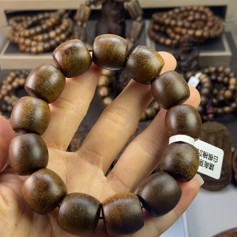 【闪购商品】沉香手串天**尘越南白棋