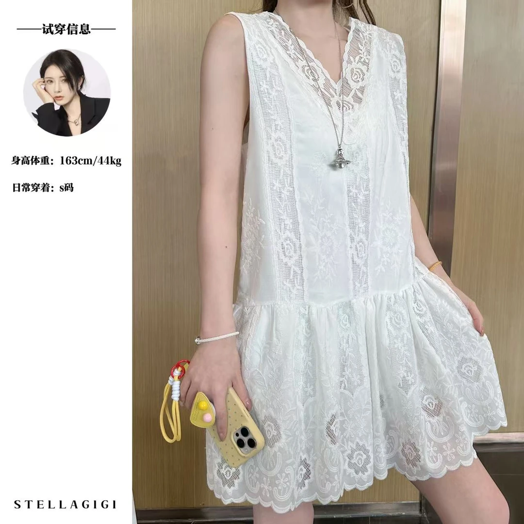 SG / 杨依姗 SS 浪漫主义 叠穿重工刺绣蕾丝背心裙Q-20250098