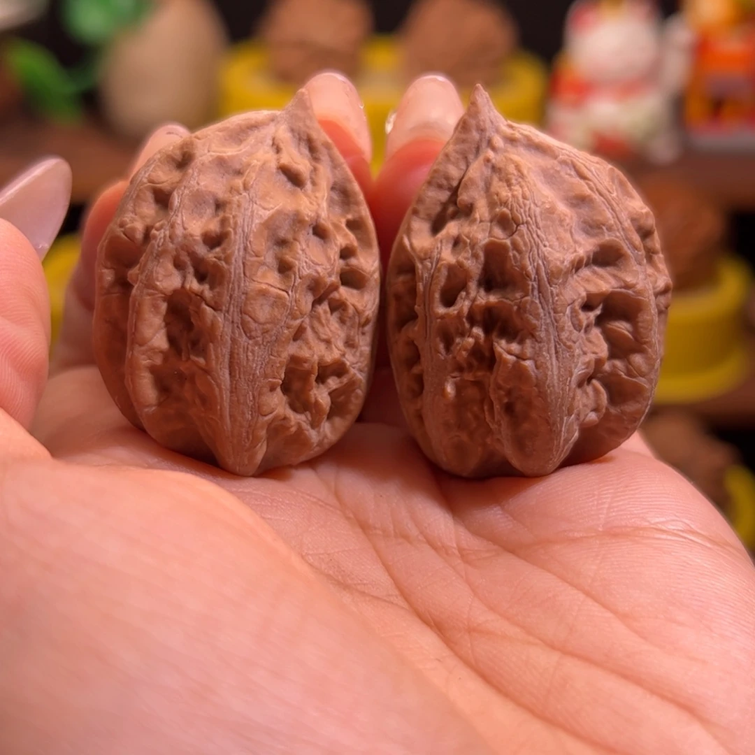 文玩核桃吊坠核桃53磕碰