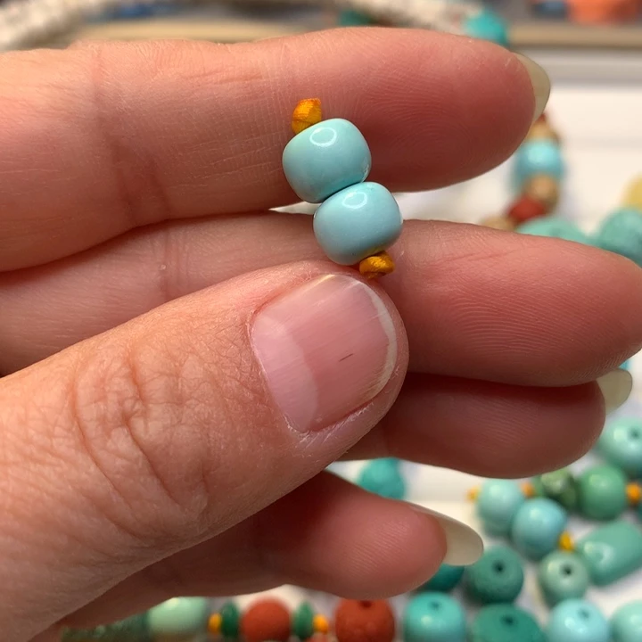 绿松石未镶嵌颈饰