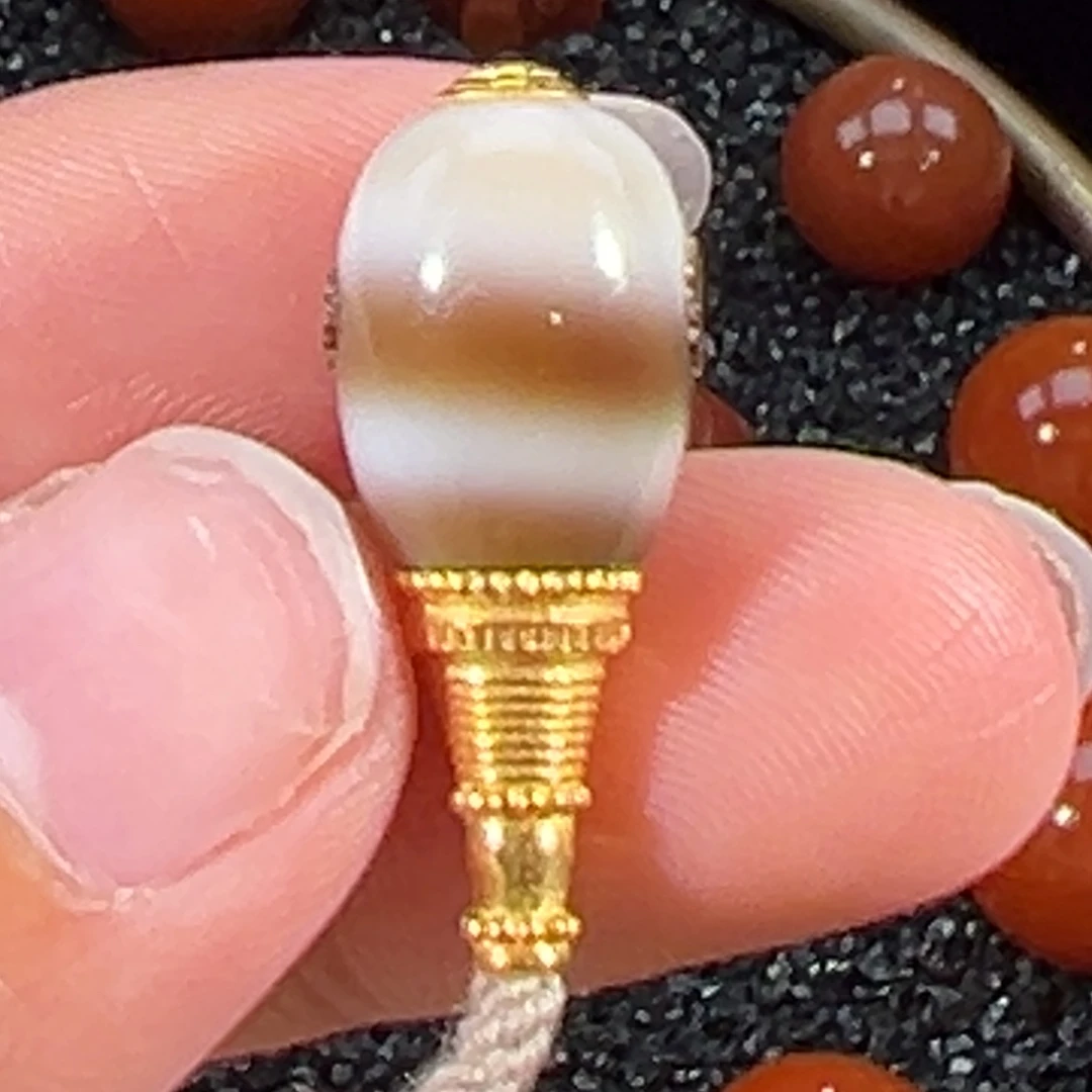 玛瑙/玉髓未镶嵌老改俏色金塔三通10.2mm