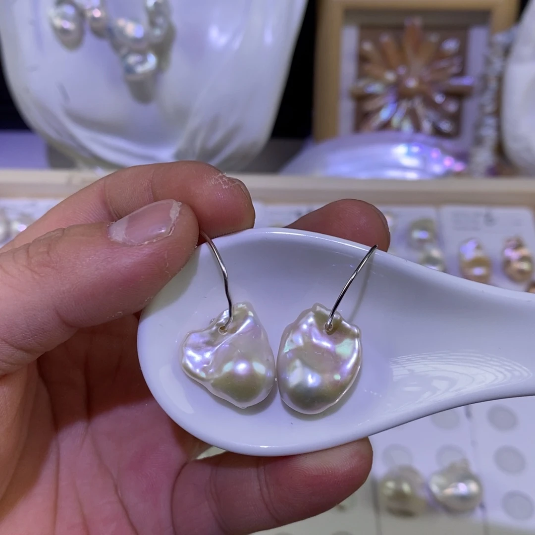 银S925镶嵌淡水珍珠耳饰