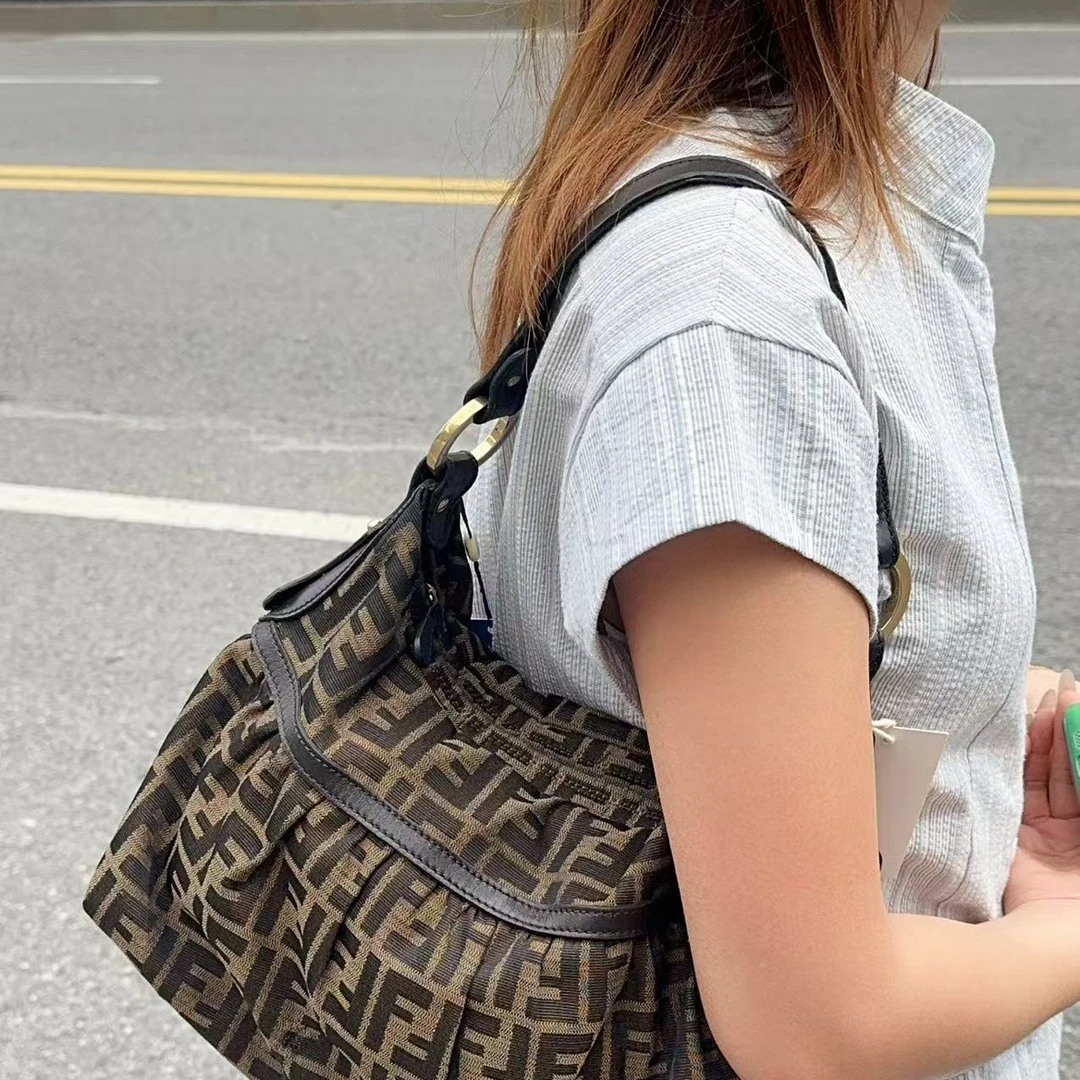 95新 FENDI/芬迪 芬迪老花腋下单肩包
