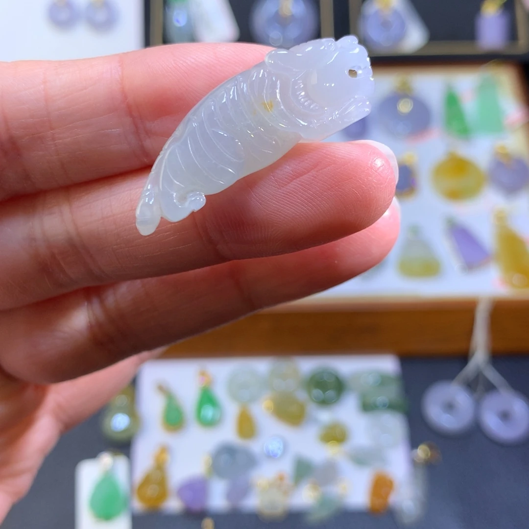翡翠未镶嵌颈饰翡翠未镶嵌