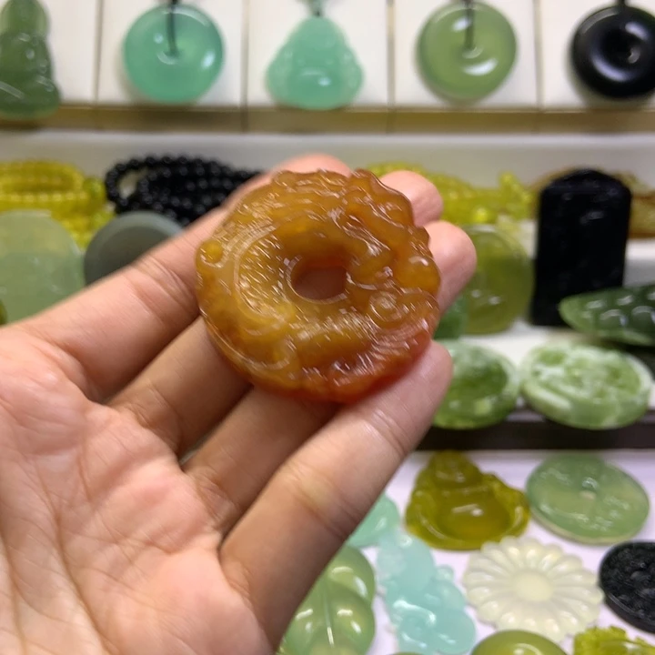 【闪购商品】未镶嵌蛇纹石玉颈饰
