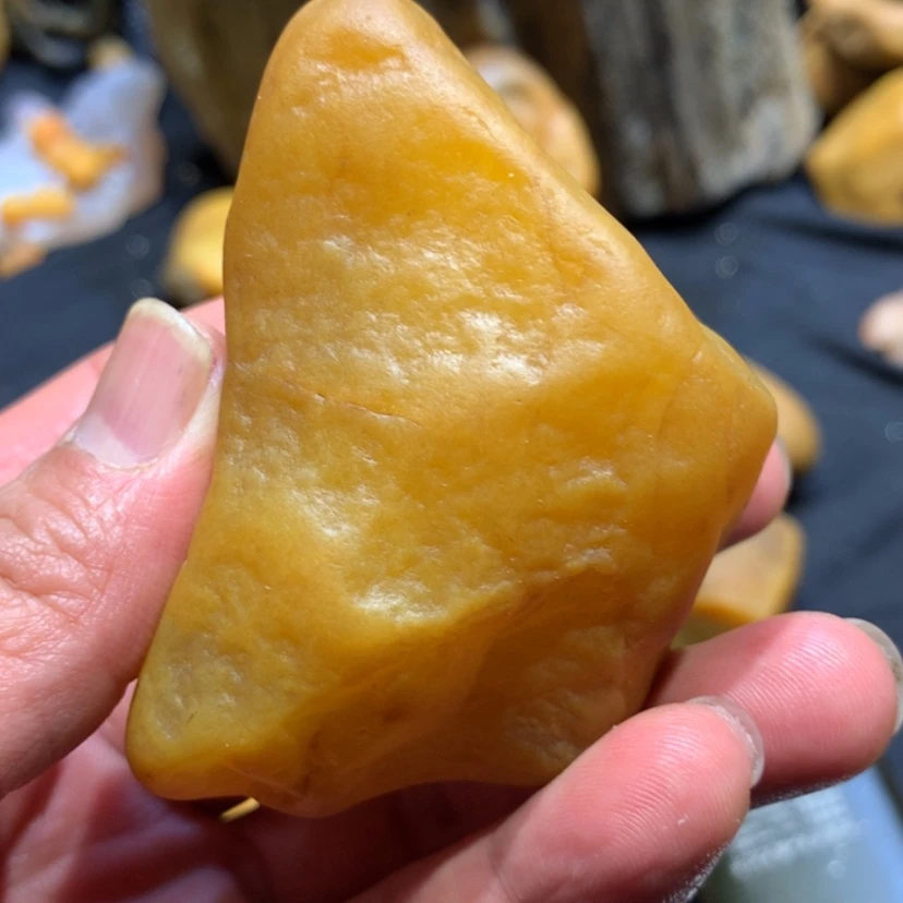 【闪购商品】石材黄腊石