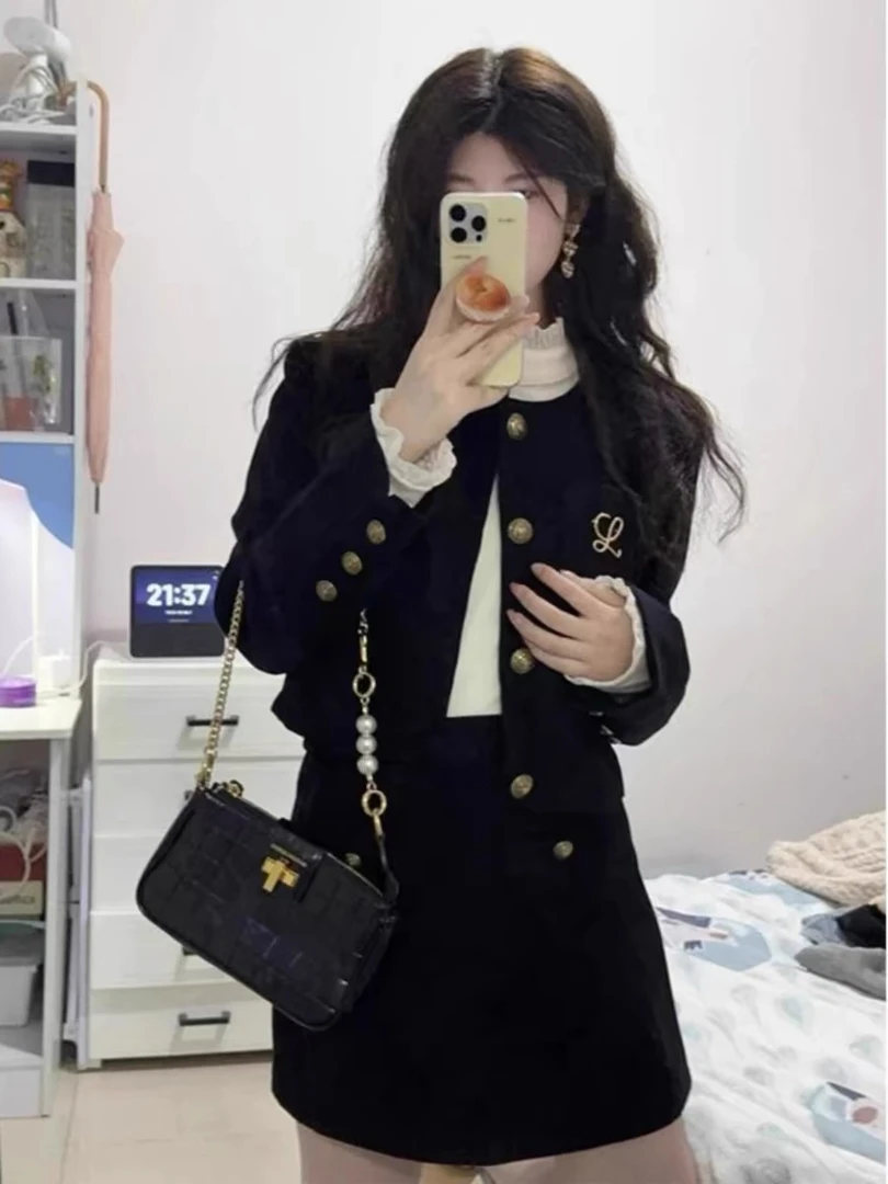 小香风时尚套装裙女春秋2025冬季新款洋气减龄上衣外套短裙两件套