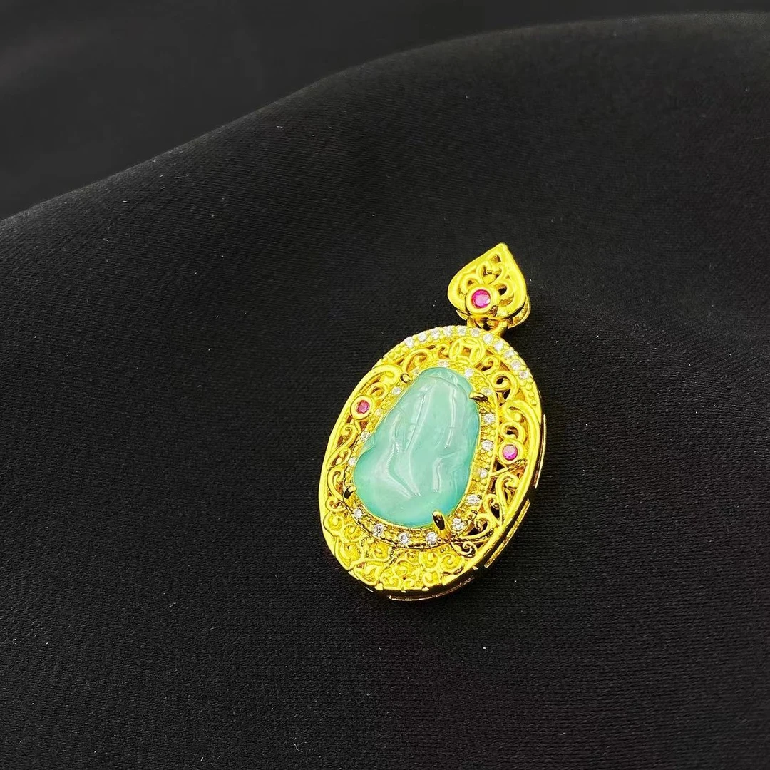 翡翠镂空貔貅吊坠F639（皮绳)赠包装合金