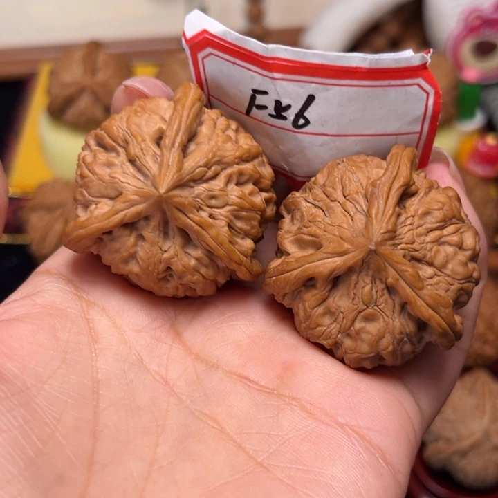 文玩核桃吊坠40全品玉玺奔56