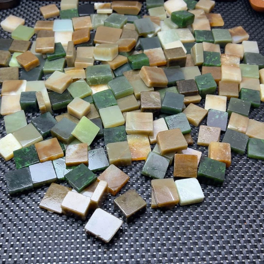 家***宝和田玉（糖玉）未镶嵌珠宝半成品