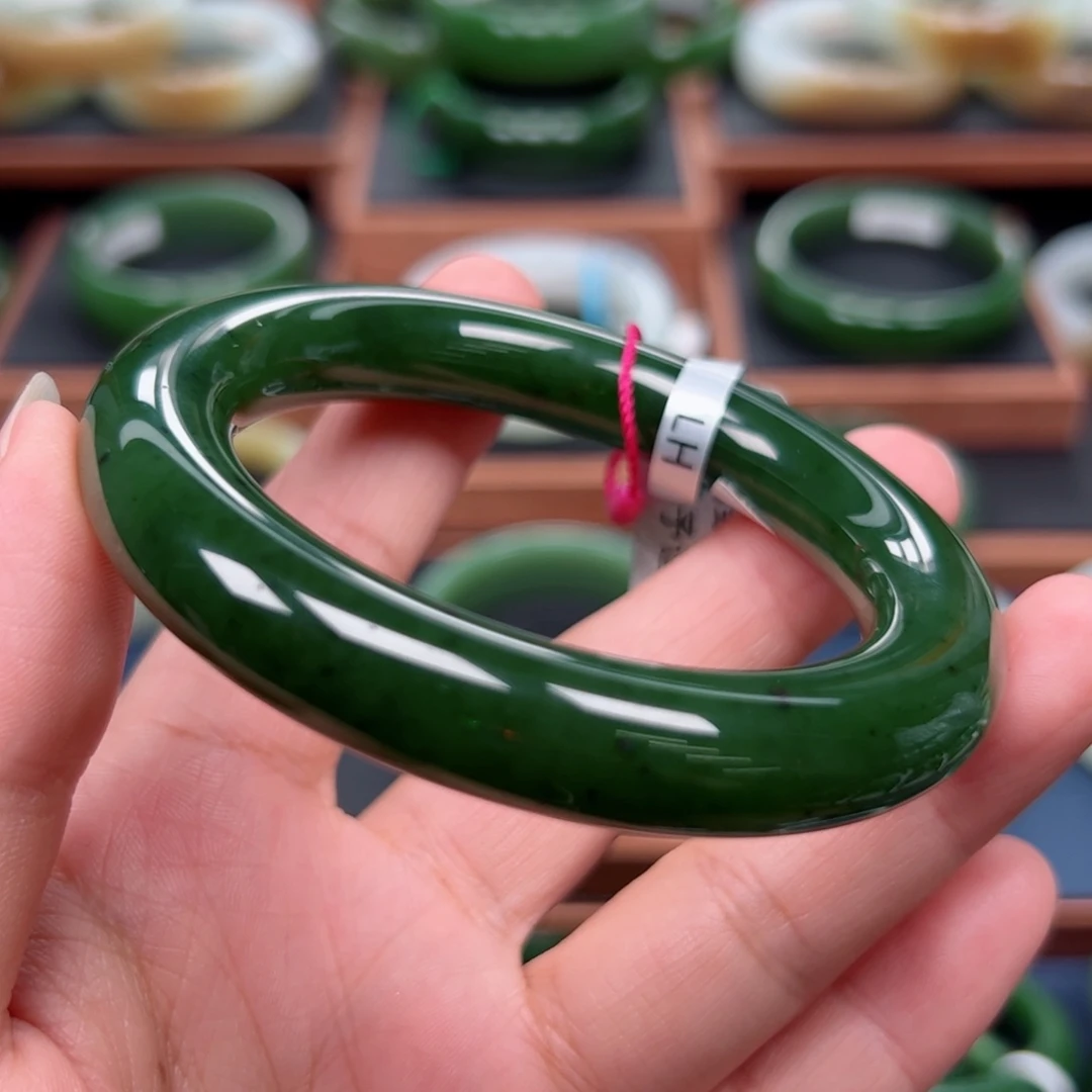 未镶嵌手镯和田玉（糖玉）