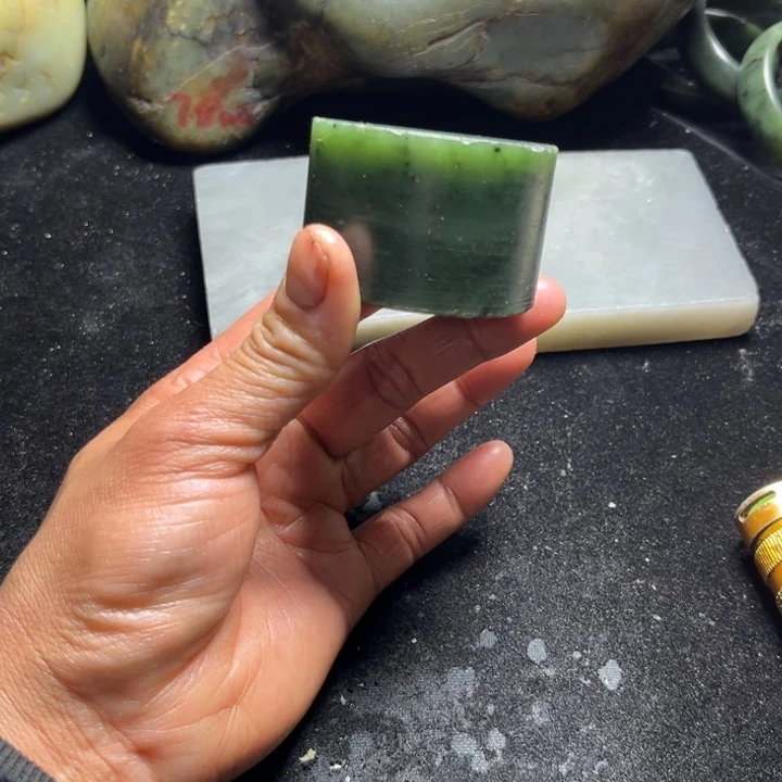 和田玉（糖玉）未镶嵌珠宝半成品