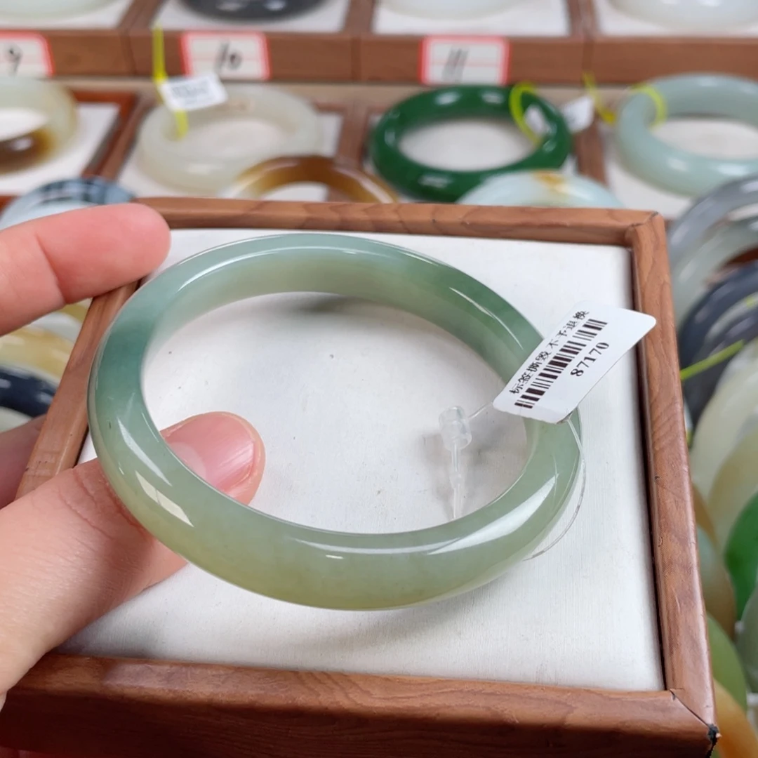 【闪购商品】和田玉手镯未镶嵌57.7.15