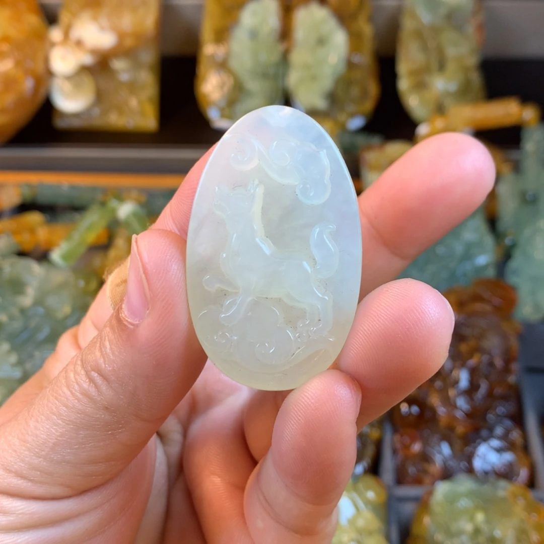 【闪购商品】蛇纹石玉未镶嵌颈饰