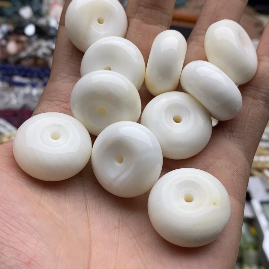 未镶嵌玛瑙/玉髓珠宝半成品一颗纯天然23mm车车平安扣贝壳