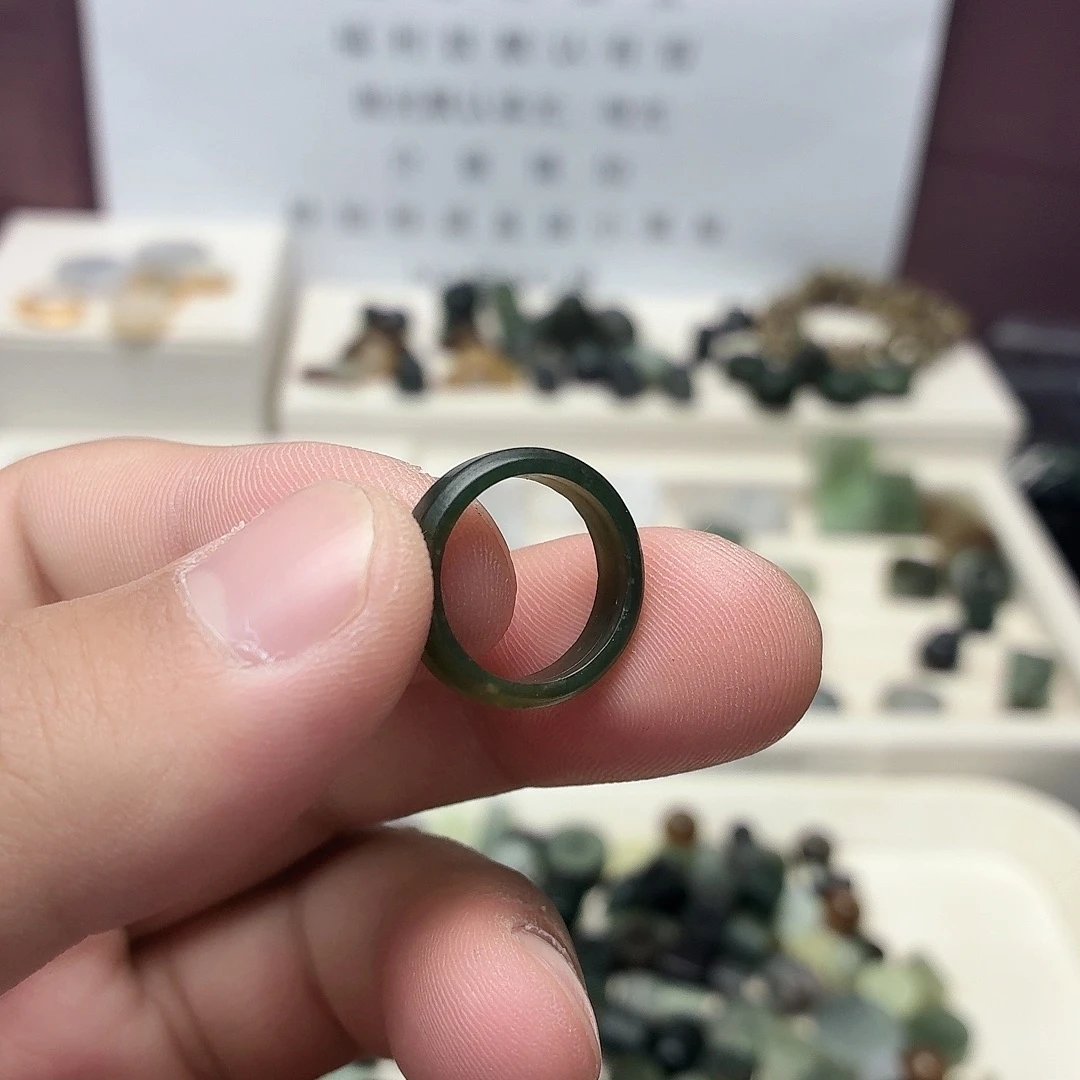 和田玉未镶嵌颈饰14