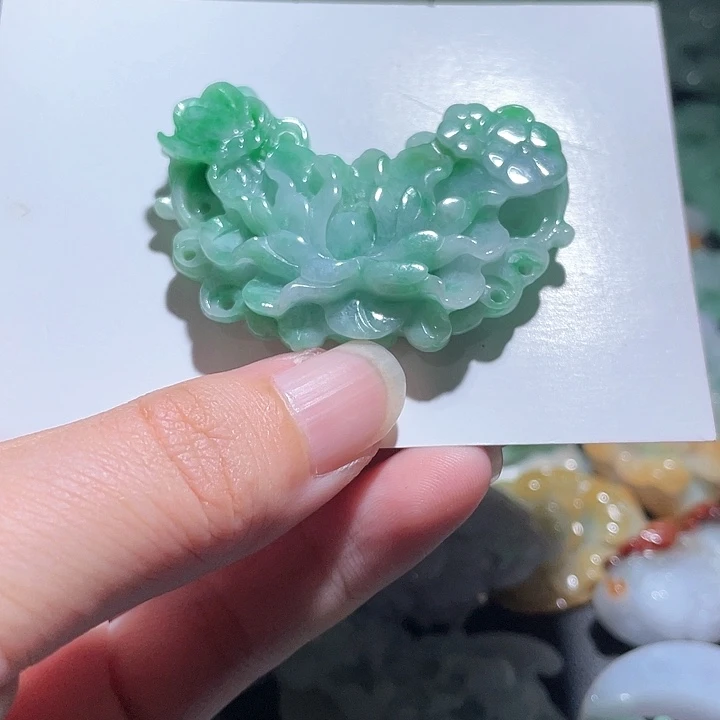 颈饰未镶嵌翡翠天