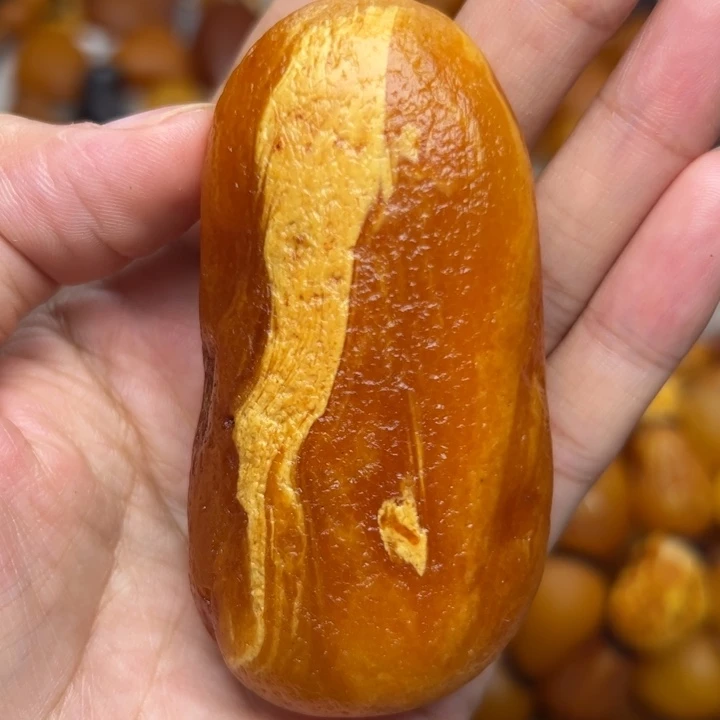 琥珀未镶嵌颈饰天然蜜蜡