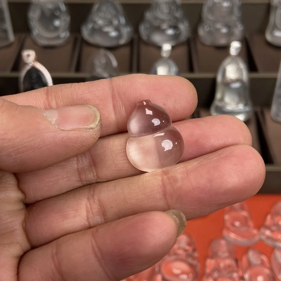 石英质玉未镶嵌颈饰