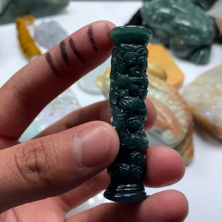 翡翠未镶嵌颈饰保真天然a货翡翠