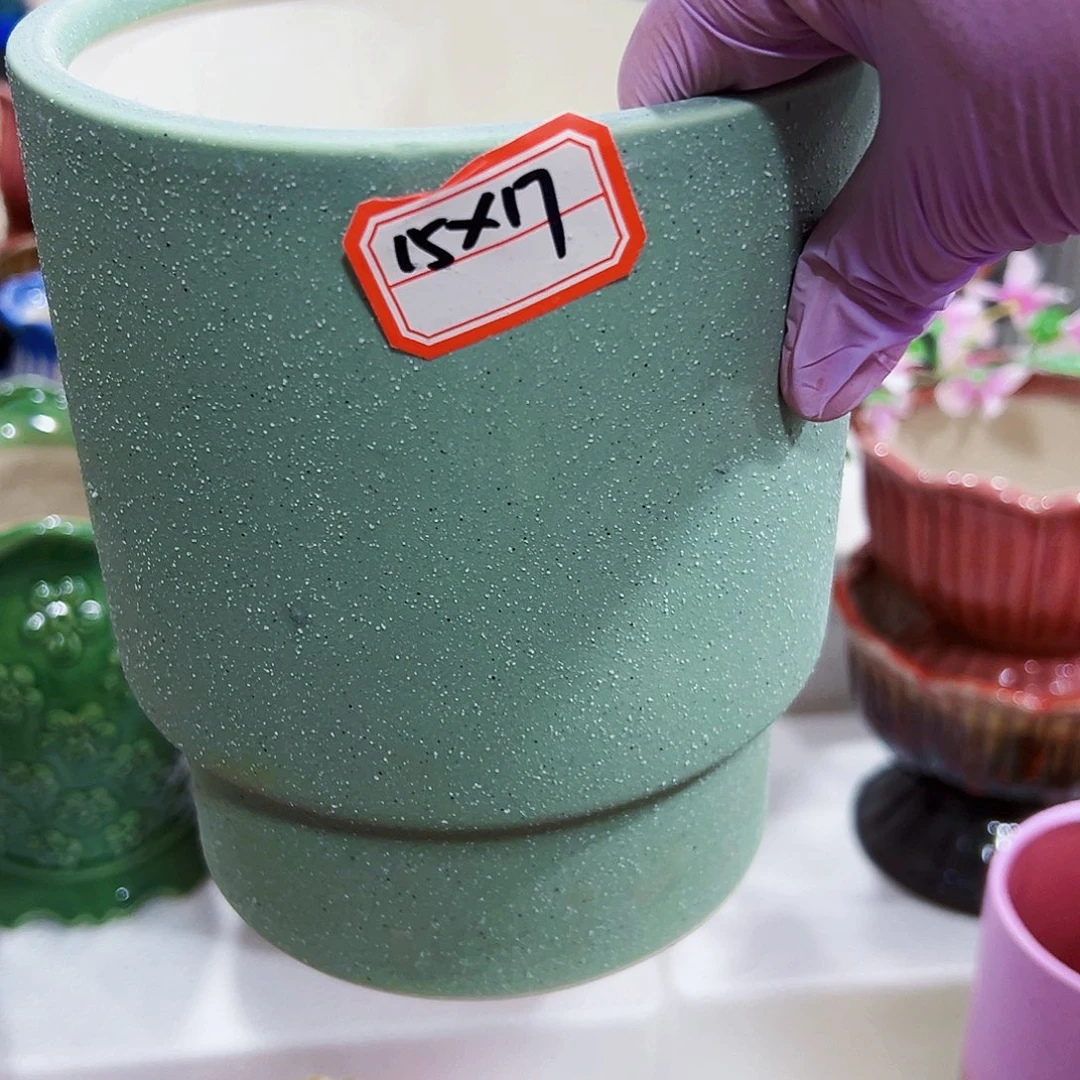 外贸尾单陶瓷花盆凑单10米包邮有孔