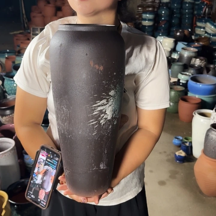 14/41瑕疵一个盆子