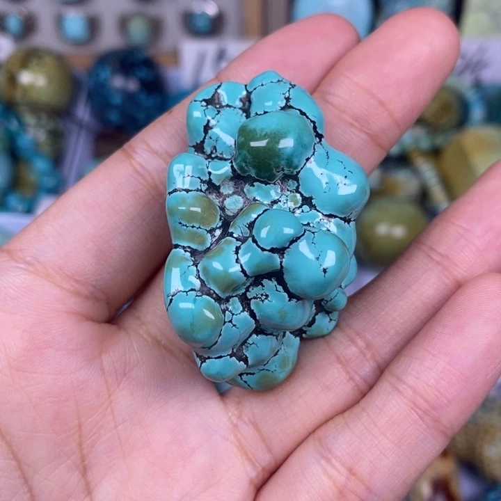 未镶嵌绿松石颈饰