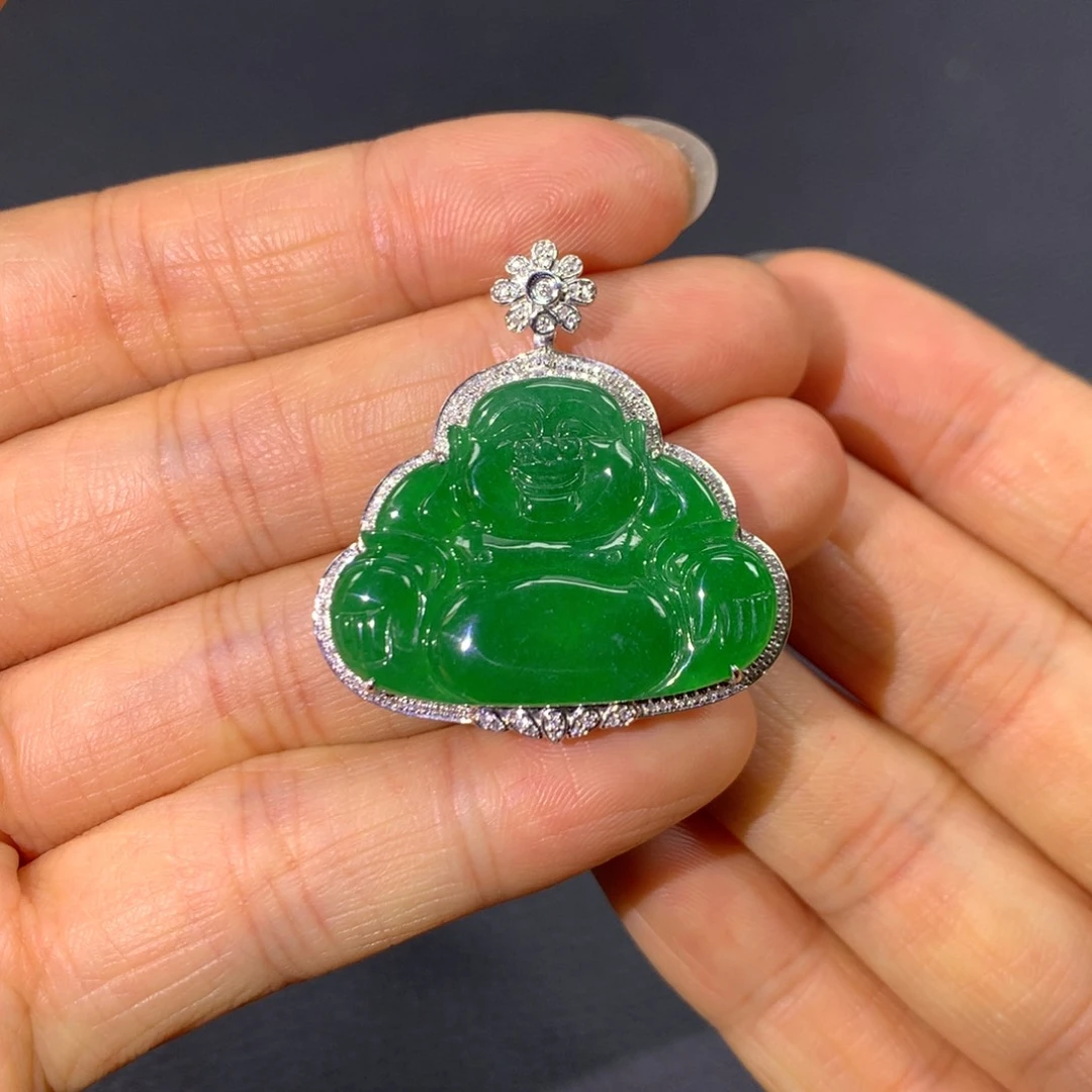 翡翠18K金镶嵌颈饰翡翠