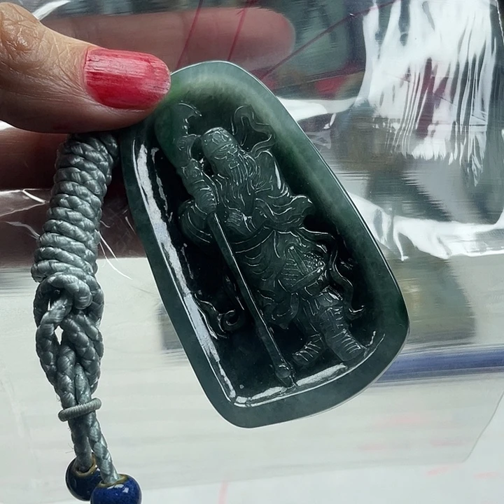 翡翠未镶嵌颈饰成品