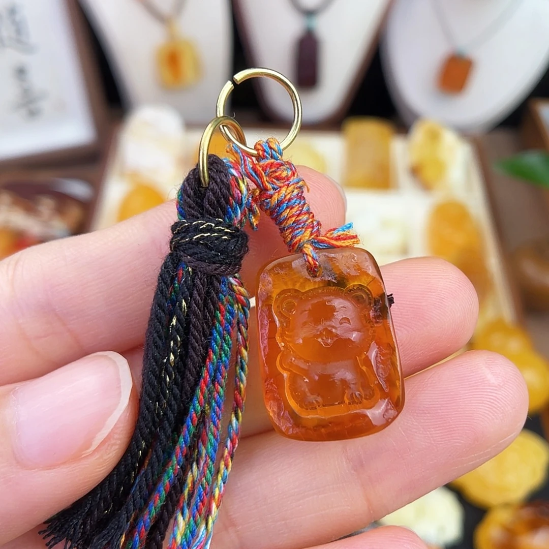 琥珀未镶嵌珠宝奇石