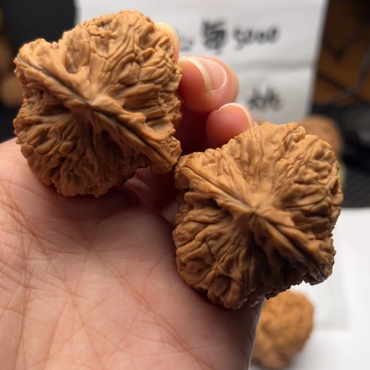 文玩核桃吊坠南疆41