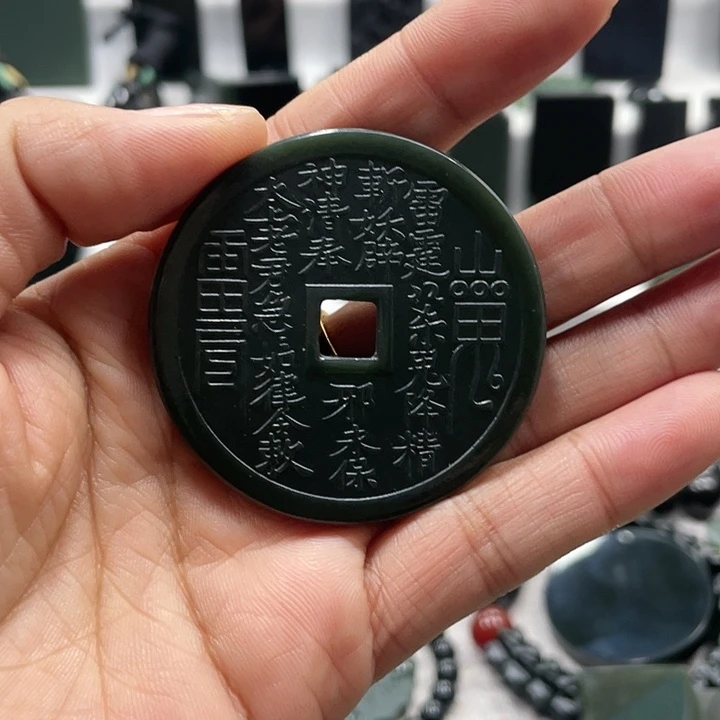 【闪购商品】颈饰未镶嵌和田玉（青玉）