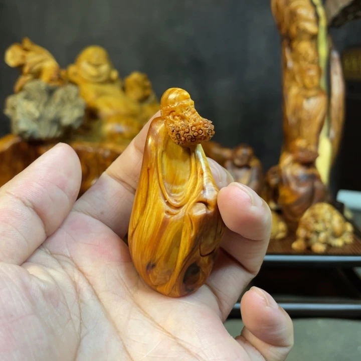 柏木（崖柏）崖柏根雕