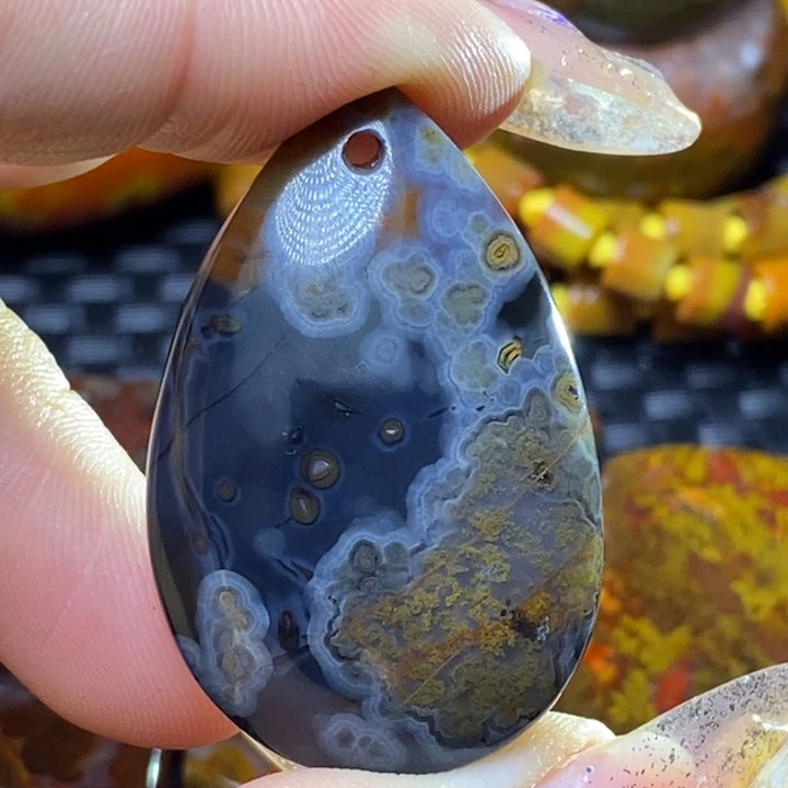 玛瑙/玉髓颈饰未镶嵌