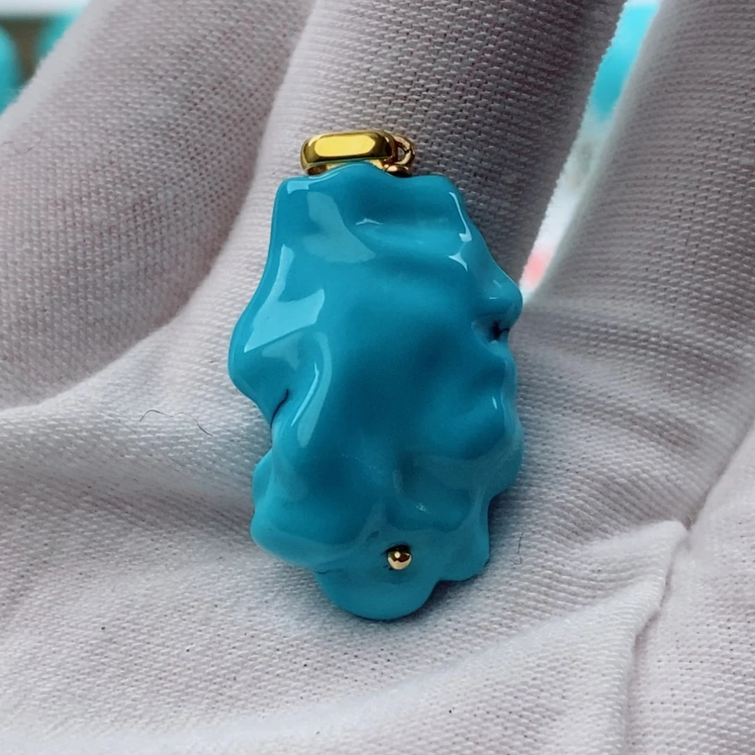 绿松石配饰未镶嵌