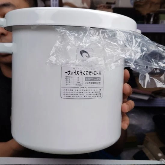 铁大米桶。。。。。。。。。。。。。