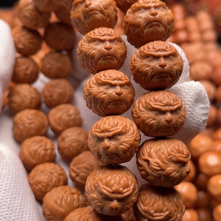 猴头核桃吊坠山****哥斗战胜佛