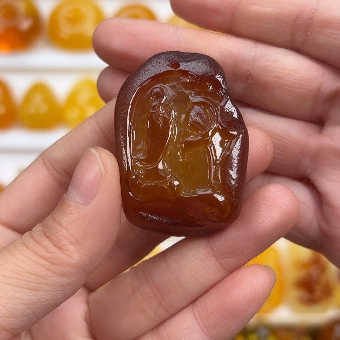 安***呢蜜蜡未镶嵌颈饰蜜蜡