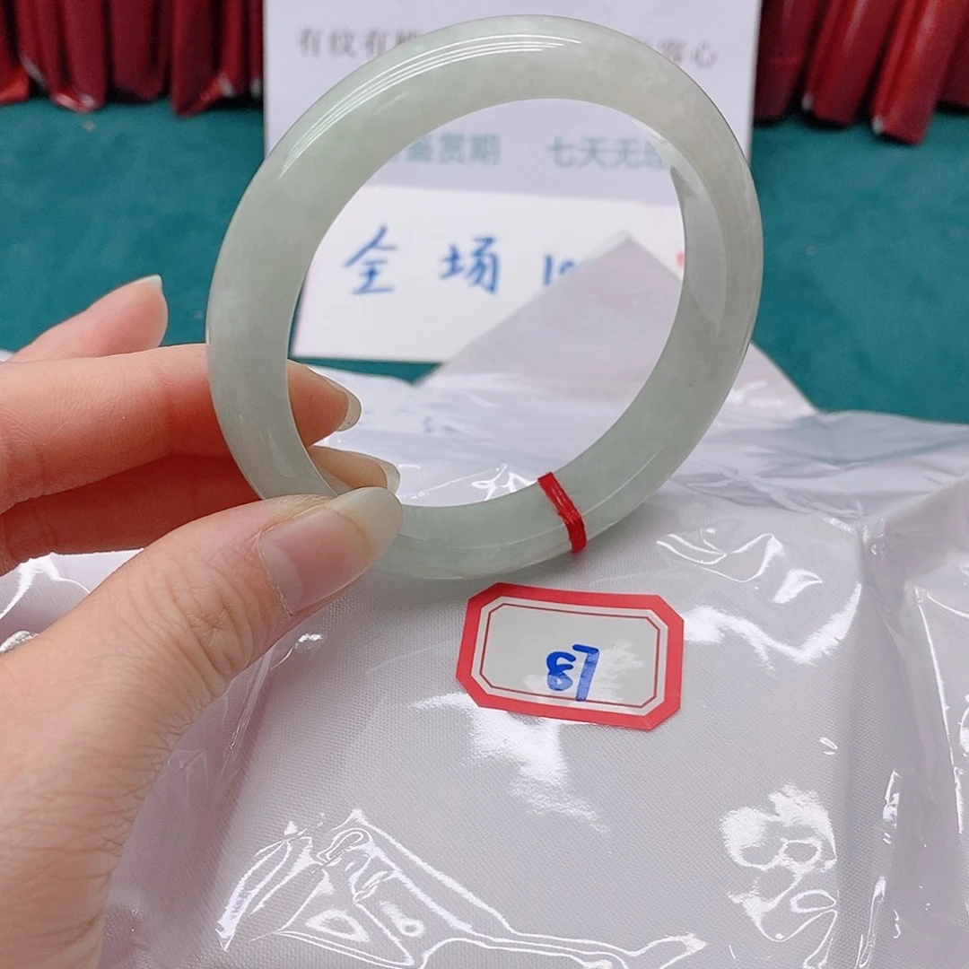 翡翠手镯未镶嵌@**派87777777