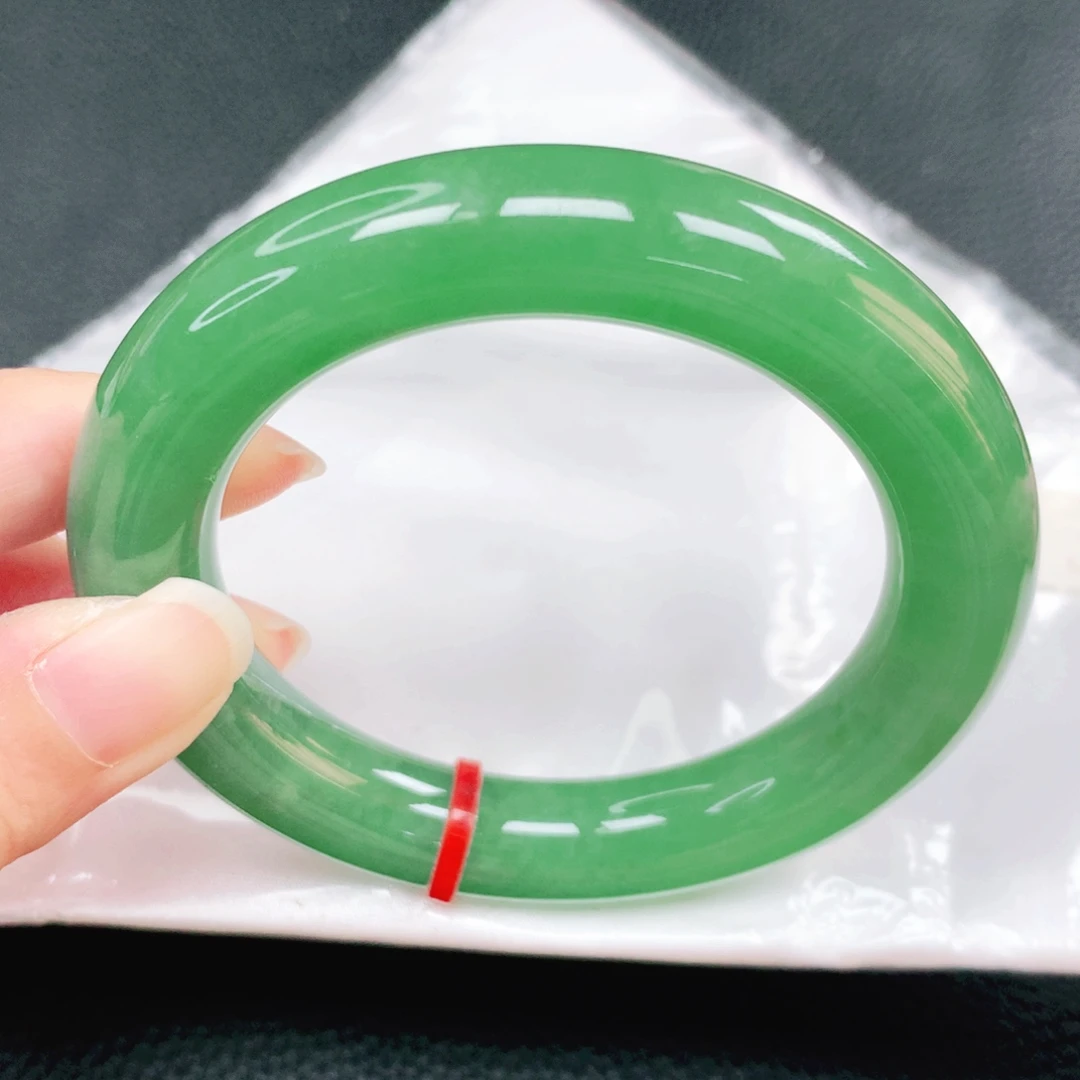 翡翠未镶嵌手镯55圈