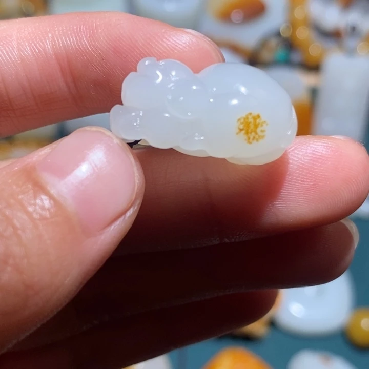 和田玉未镶嵌颈饰陆***斯